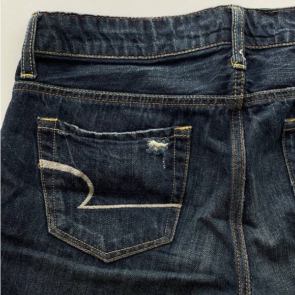 American Eagle Distressed Dark Wash Stretch Jean Shorts Women's Size 0 - Picture 4 of 5